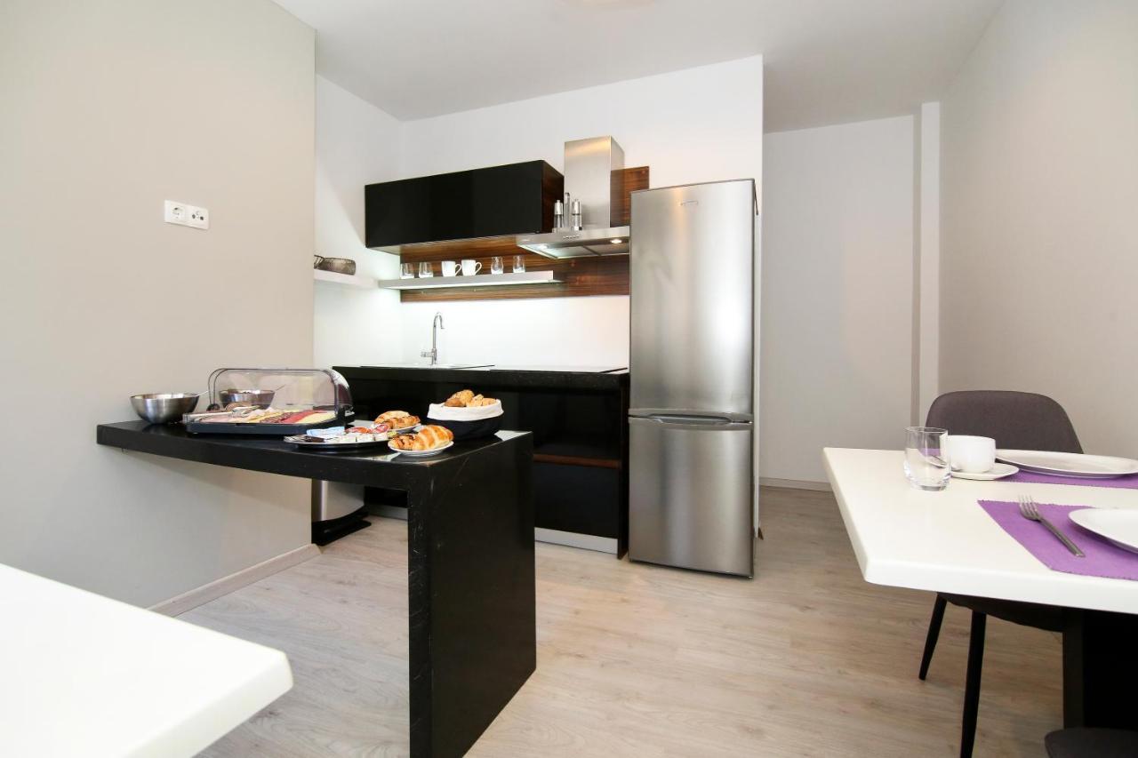 Apartments Dado สปลิท ภายนอก รูปภาพ