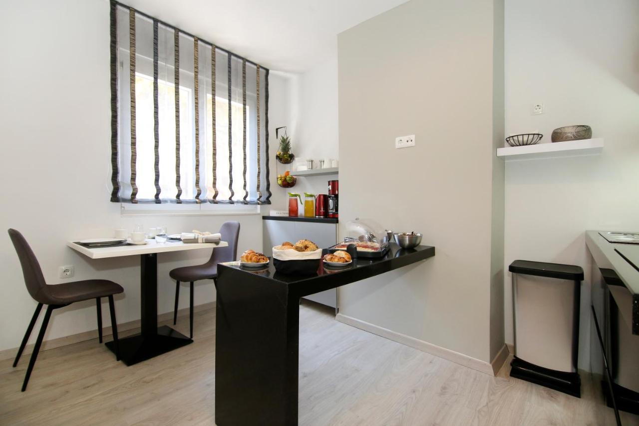 Apartments Dado สปลิท ภายนอก รูปภาพ